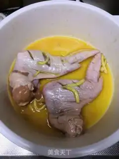Make Orange fragrance chicken wings step 7