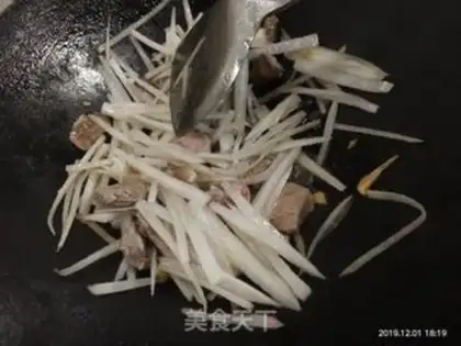 Make Beef with radish step 3