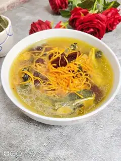 Make Weeds, chicken, red date soup step 4