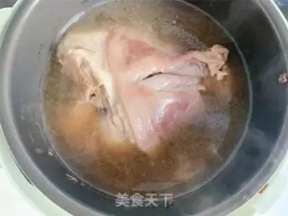Make Garlic hands tore elbows step 3