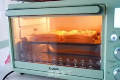 Make Cheese eggs, mashed toast step 3