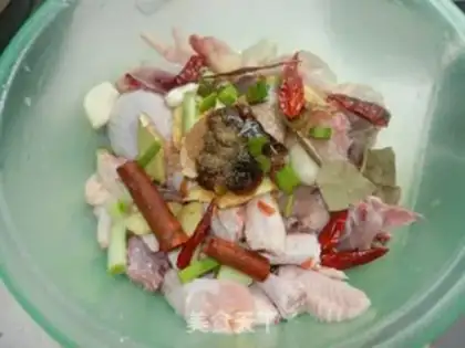 Make Red chicken step 1