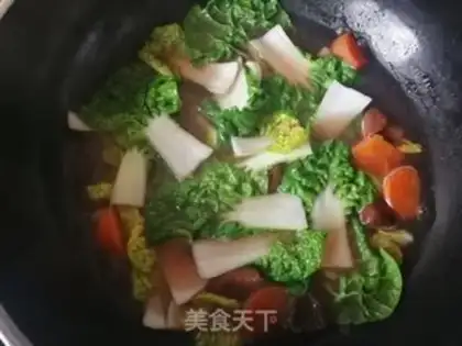 Make The carrots, the chicken soup, the yellow cabbage step 4
