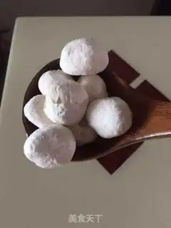 Make Red sugar beer and balls step 0
