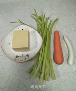 Make Five fragrances of celery step 0