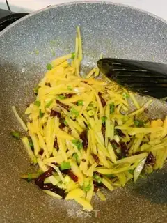 Make Spicy potatoes step 3