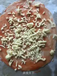 Make Hand-held bacon pizza step 4