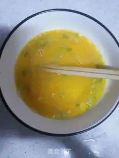 Make Crab mushrooms and fried eggs step 3