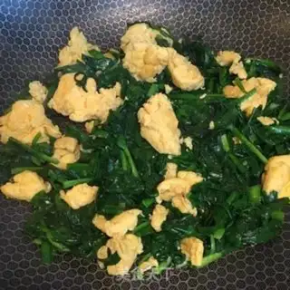 Make Scrambled eggs step 4