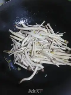 Make Crab mushrooms and fried eggs step 6