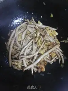Make Crab mushrooms and fried eggs step 10