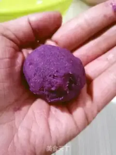 Make Potato rice balls step 4