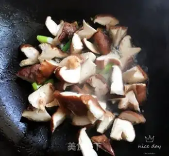 Make Tofu, tofu, mushroom, cabbage step 4