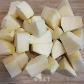 Make Red-tree apple soup step 1