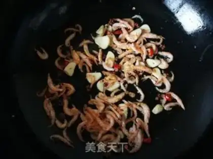 Make Red shrimp rolls step 7