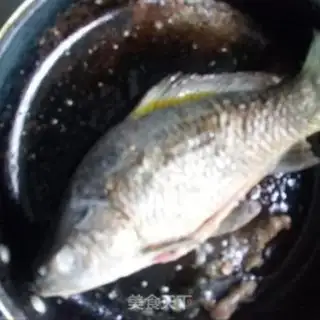 Make A bowl of fish soup step 3