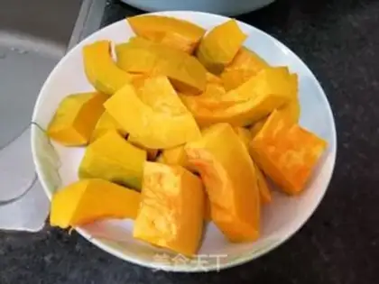 Make Pumpkin step 1