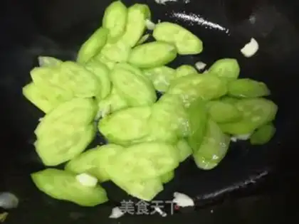 Make Cucumber ham step 2