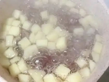 Make Onion apple water step 3