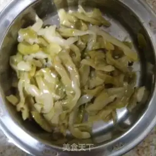 Make Squeeze eggs and fried rice step 9