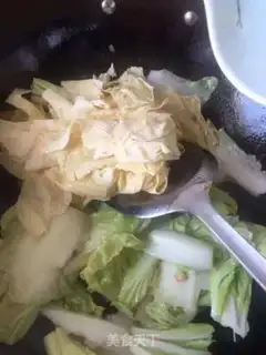 Make Bean-skin and cabbage step 4