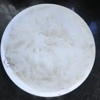 Make Shrimp with pepper and garlic step 1