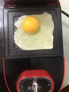 Make Ham egg sandwich step 2