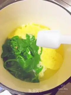 Make Spinach omelet soup step 6