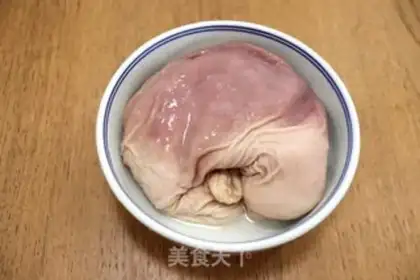 Make Chicken soup with pig belly step 0