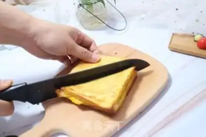 Make Cheese mango pine toast step 11