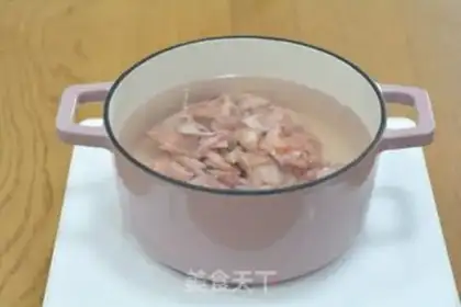 Make Chicken soup with pig belly step 4