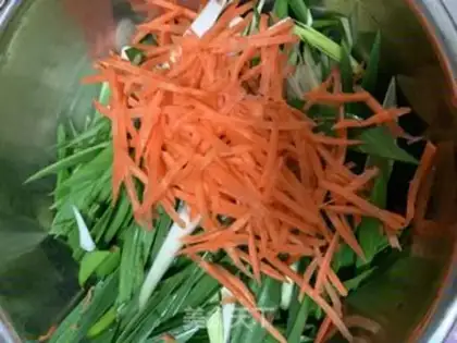 Make Garlic carrots and ducks step 1