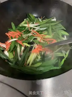 Make Garlic carrots and ducks step 4