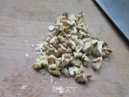 Make Sour cranberry walnut chicken cake step 1