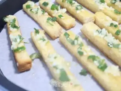 Make Garlic toast step 4