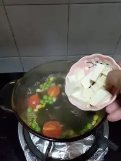Make Tofu soup step 4
