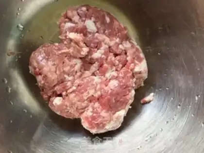 Make Cream eggs, meat dumplings step 2