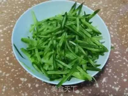 Make Beef sauce with radish step 0