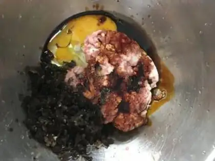 Make Cream eggs, meat dumplings step 5