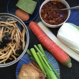 Make The face of a vegetable when it