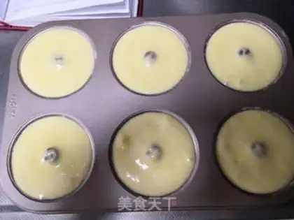 Make Vanilla almond cake step 7