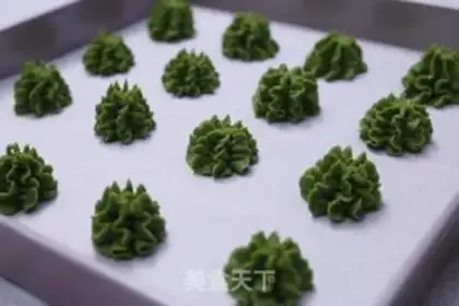 Make Cloud-top cookies step 6