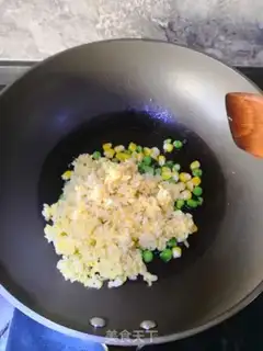 Make Quick-fried rice step 5