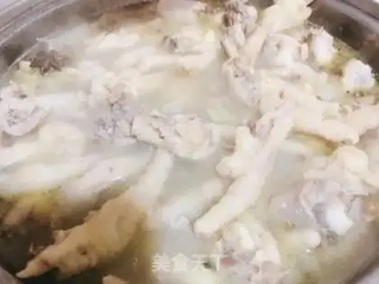 Make Hot chicken claws with red lemon step 3