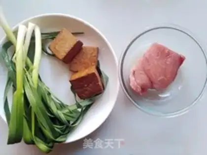 Make Garlic fried meat step 0