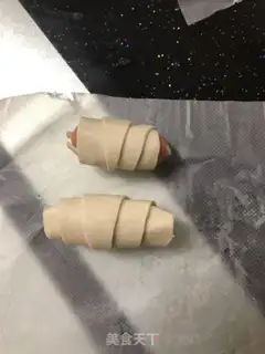 Make Hands on the burrito sausage step 2