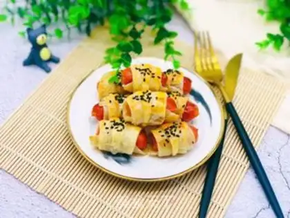 Make Hands on the burrito sausage step 7