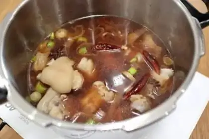 Make Red pig hoof step 5
