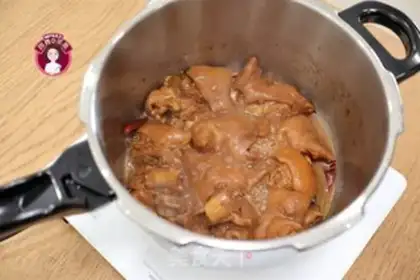Make Red pig hoof step 7