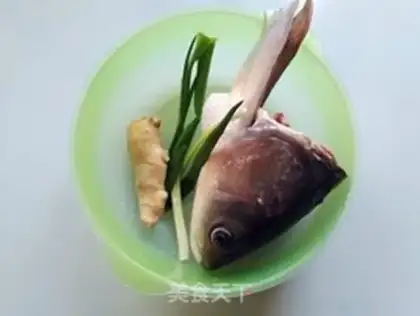 Make Fish head soup step 0